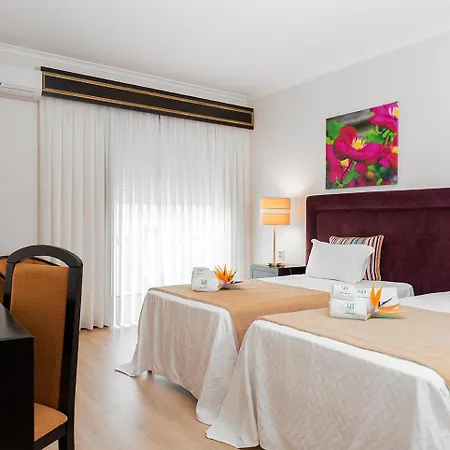 Jardim 3* アヴェイロ